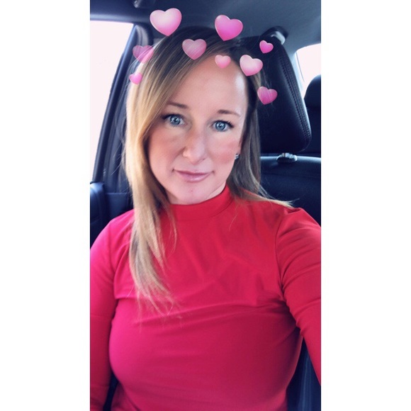 Meet your Posher, Sarah - Picture 1 of 1